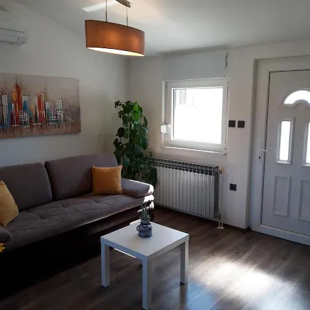 Pineta Franko Apartment