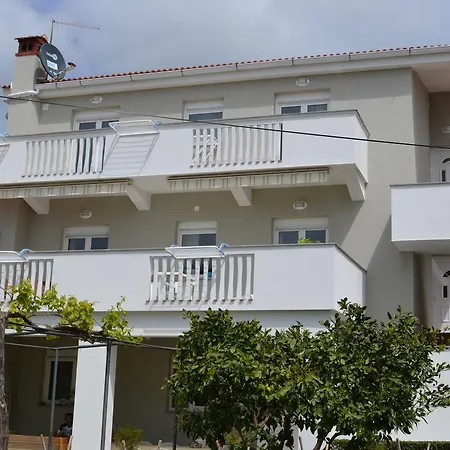 Pineta Franko Apartment